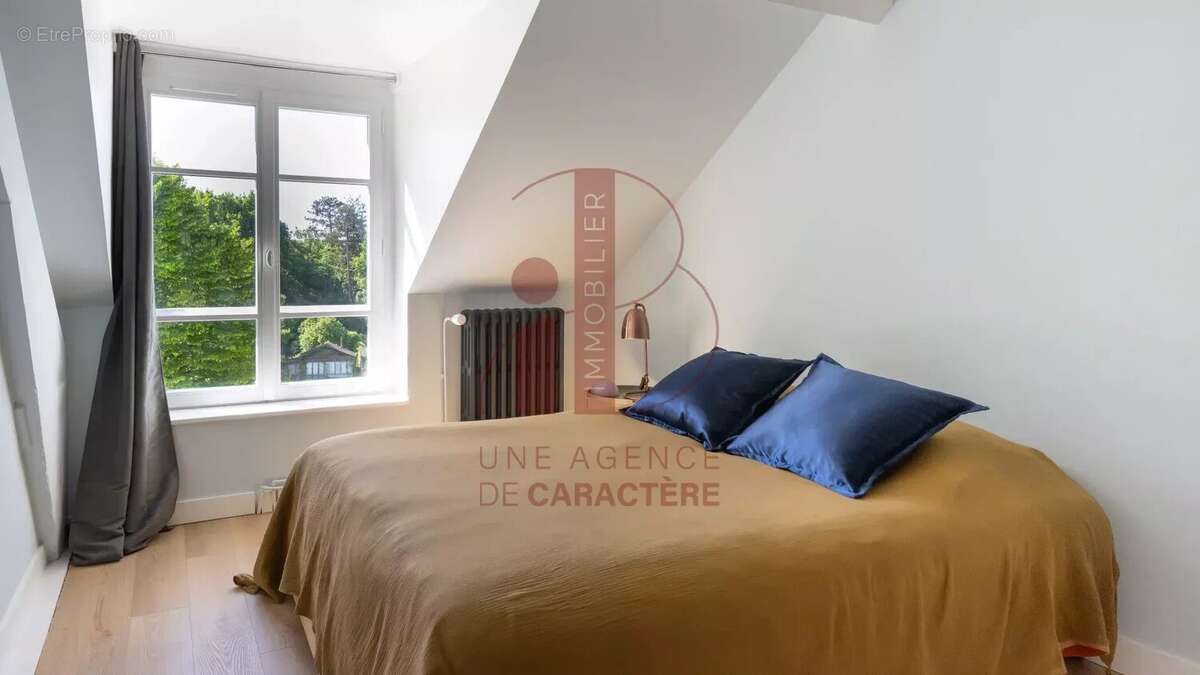 Maison à FONTAINEBLEAU