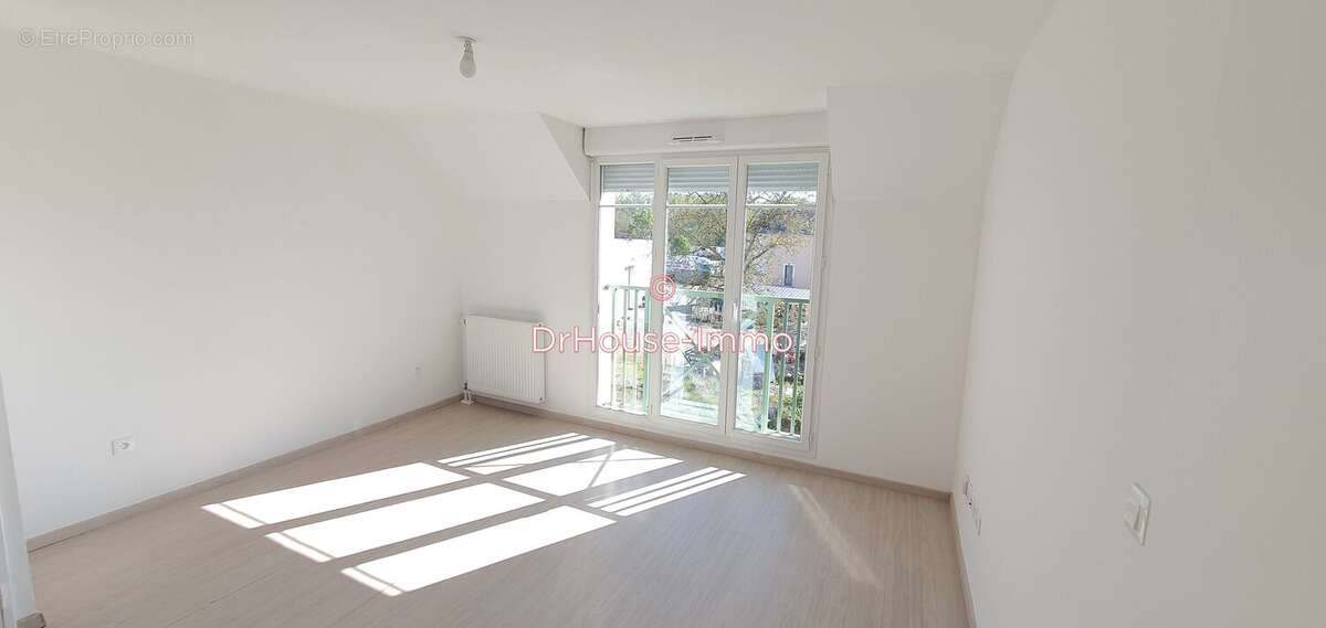 Appartement 40 m² à Persan  - photo 2