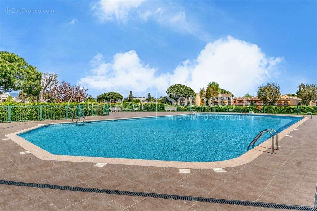 Appartement à MANDELIEU-LA-NAPOULE