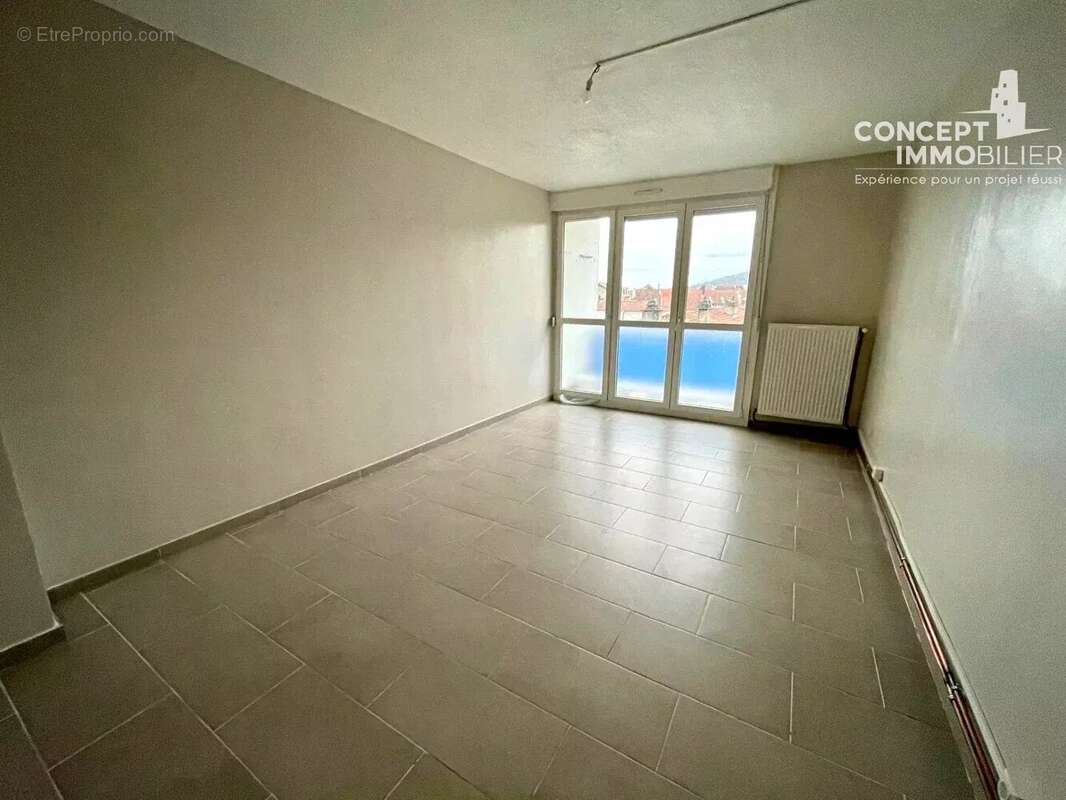 Appartement à FAMECK