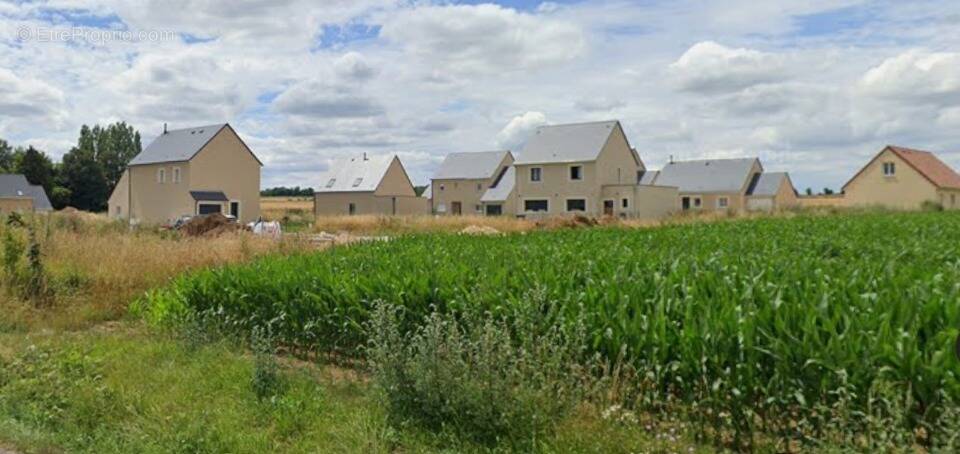 Terrain à SOUMONT-SAINT-QUENTIN