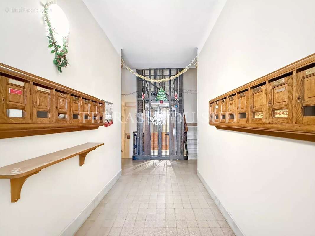 Appartement à MARSEILLE-8E