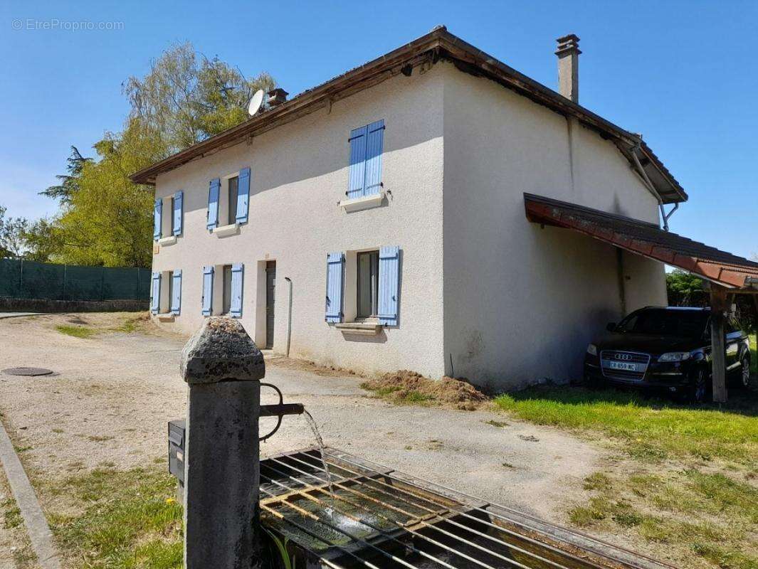 Maison à VELANNE