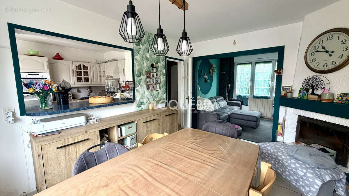 Maison 99 m² à Carvin  - photo 6