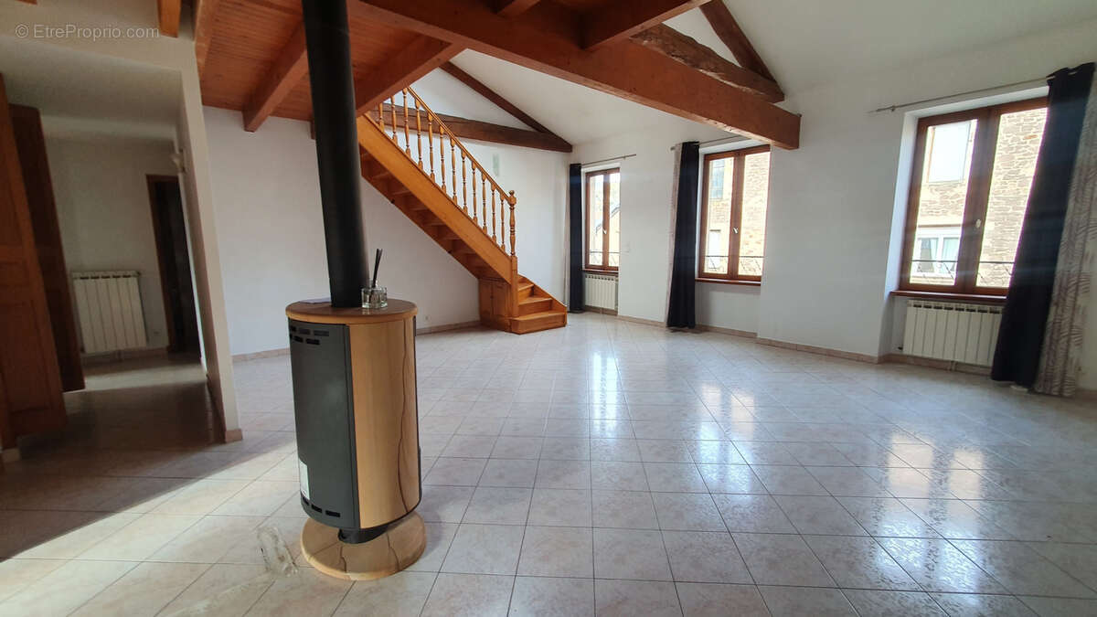 Appartement à SAINT-AFFRIQUE