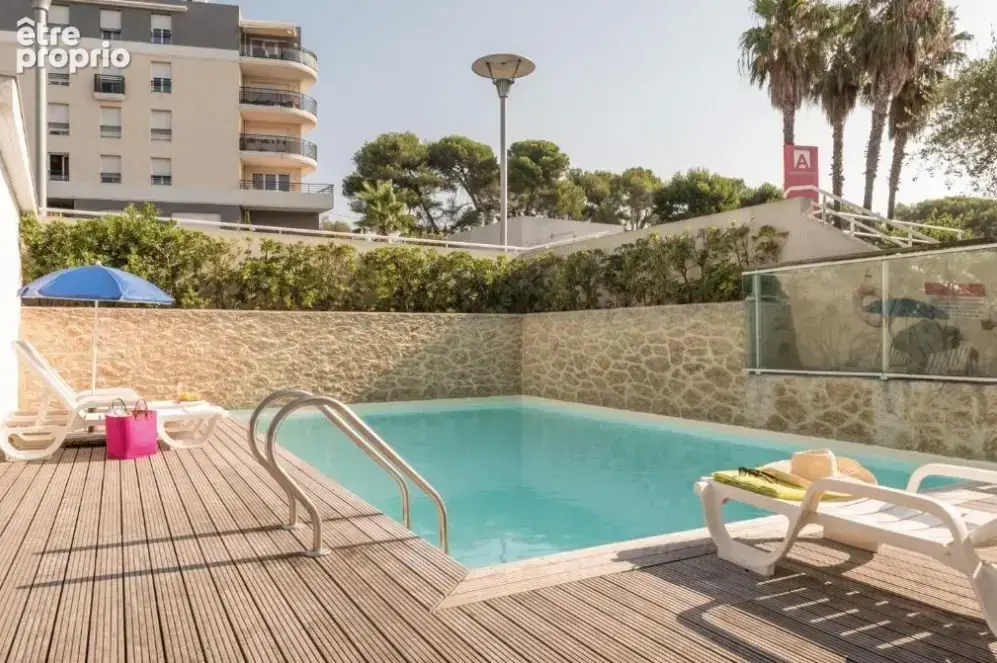 INVESTISSEMENT LOCATIF  Antibes  Résidence d'Affaires Appart'City Classic Antibes  7,62 % de rentabilité - photo 5
