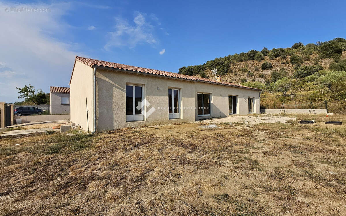Maison 145 m² à Banne  - photo 2