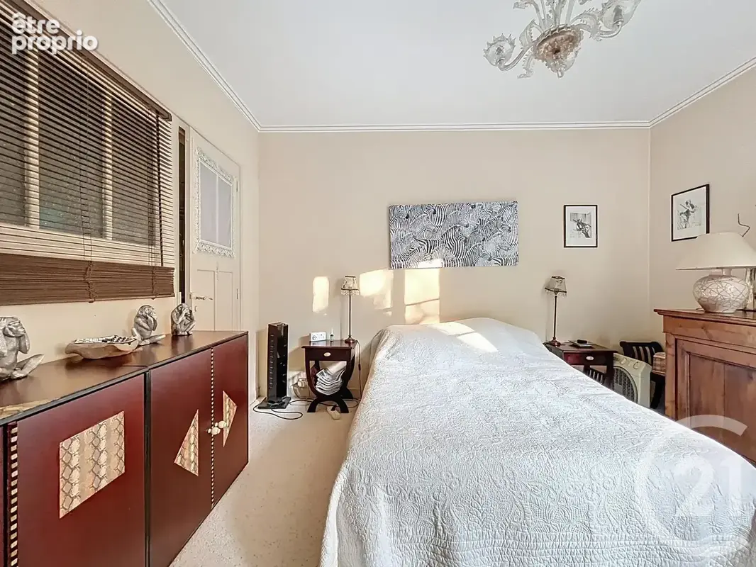 Maison 10 pièces 263 m² à vendre à Chartres (28000) - photo 8