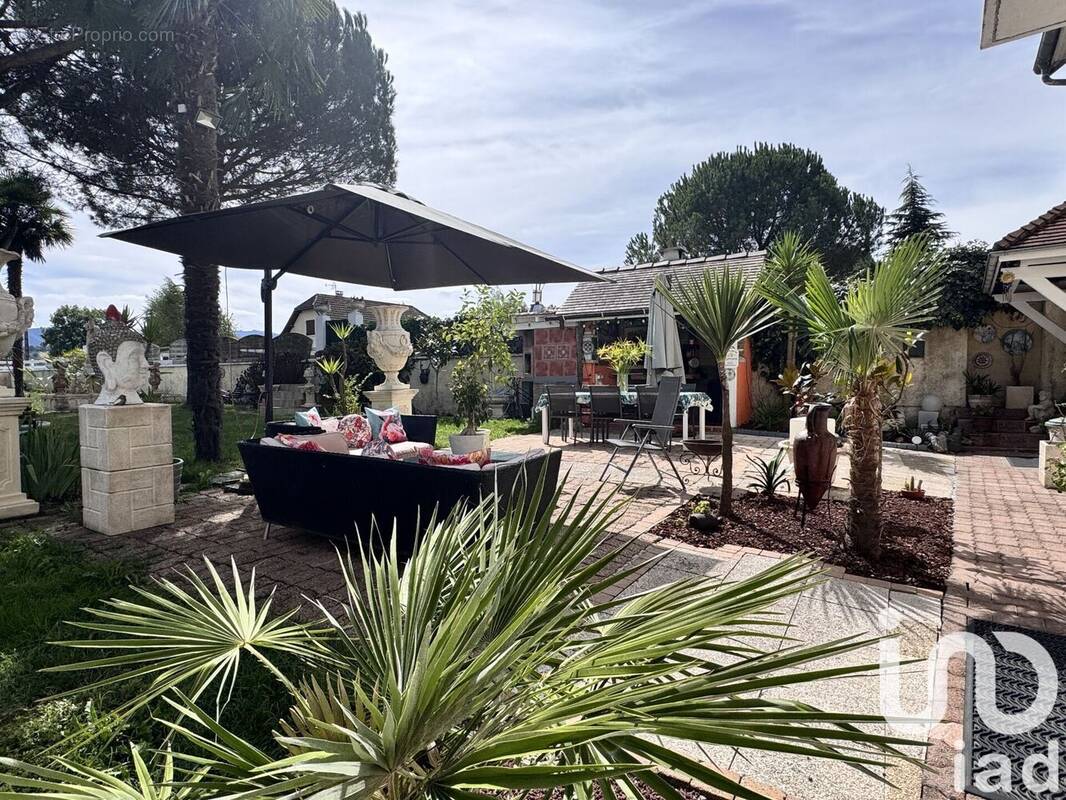 Photo 1 - Maison à LAMARQUE-PONTACQ