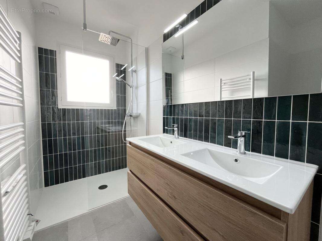 Maison à BRUGUIERES