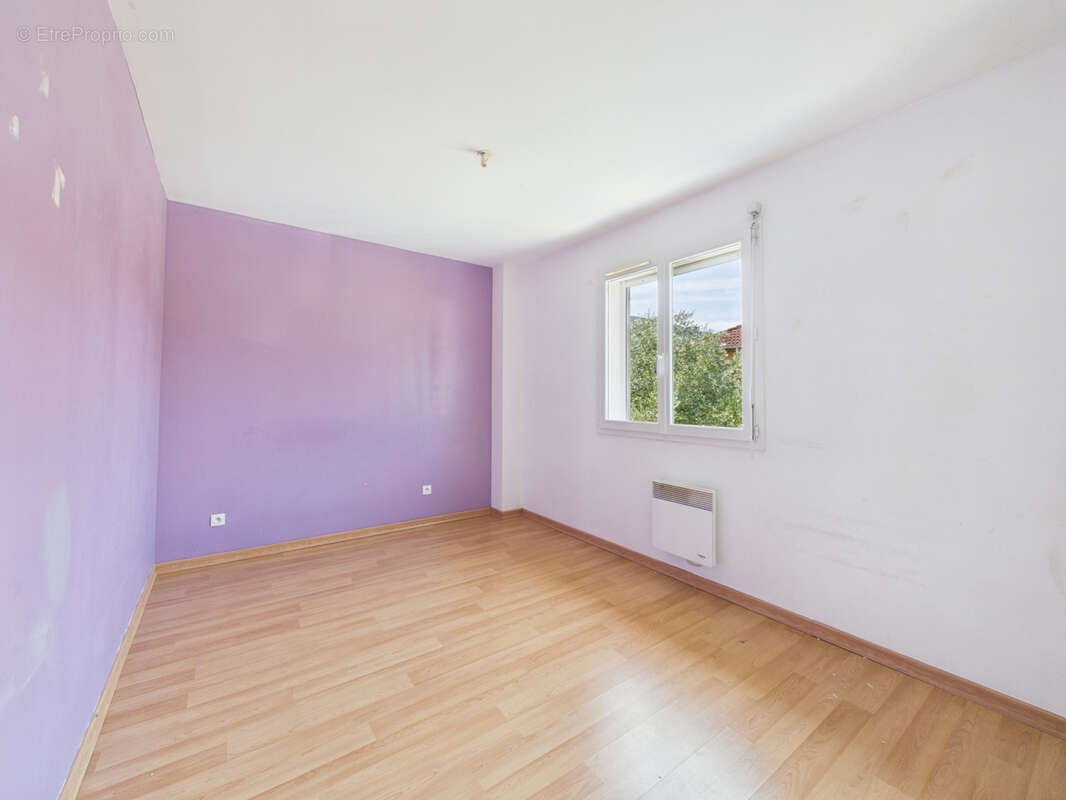 Maison mitoyenne - secteur calme - Pontcharra - 117 m2 - photo 7