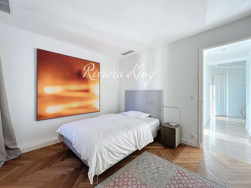 Appartement bourgeois T4 – Parc Louisa - Nice (06) - photo 8