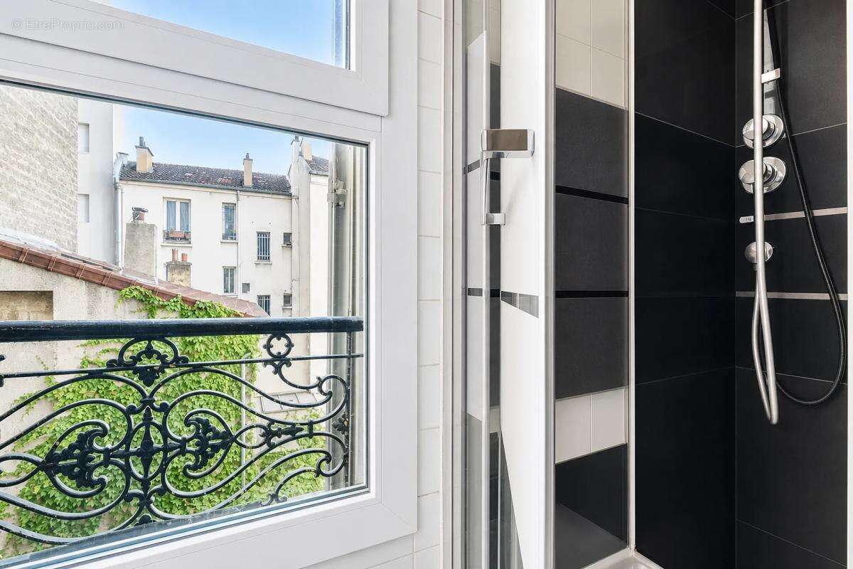 Appartement à CLICHY
