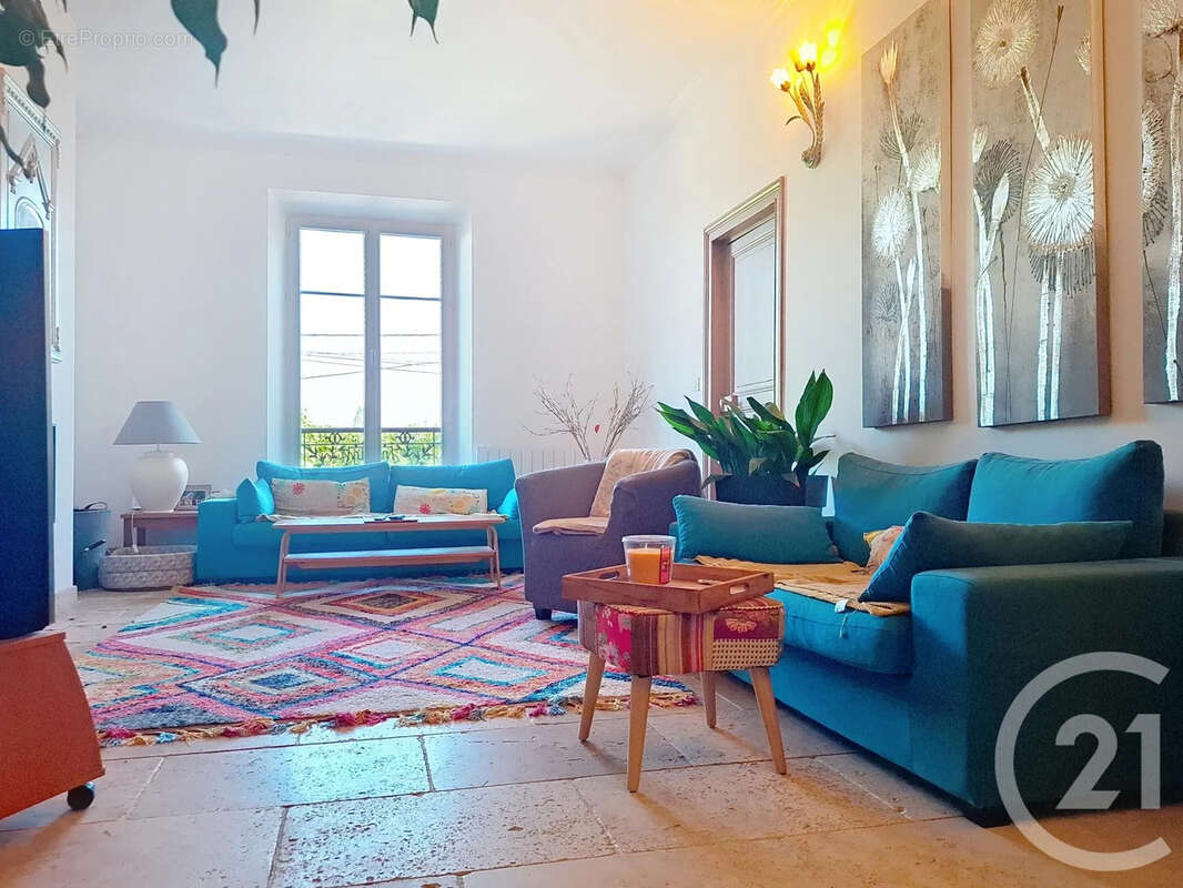 Maison à LE MEE-SUR-SEINE