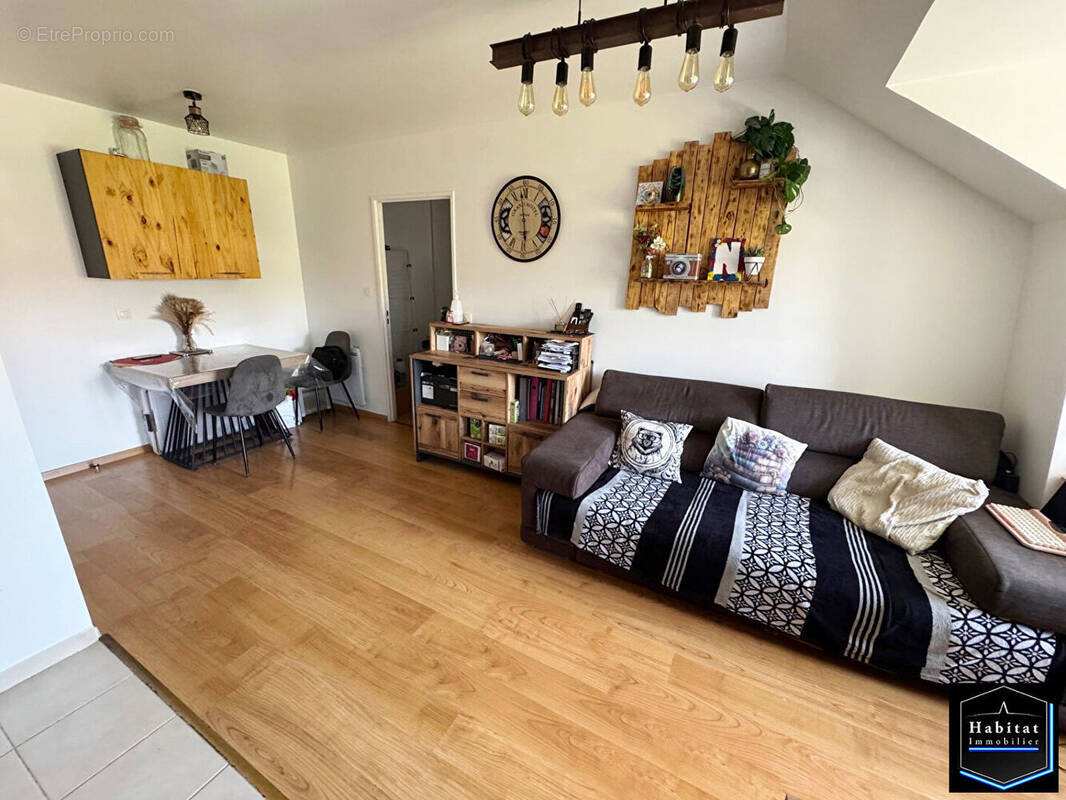 Appartement à NANTEUIL-LE-HAUDOUIN