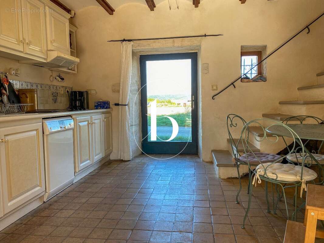 Maison à GOUDARGUES