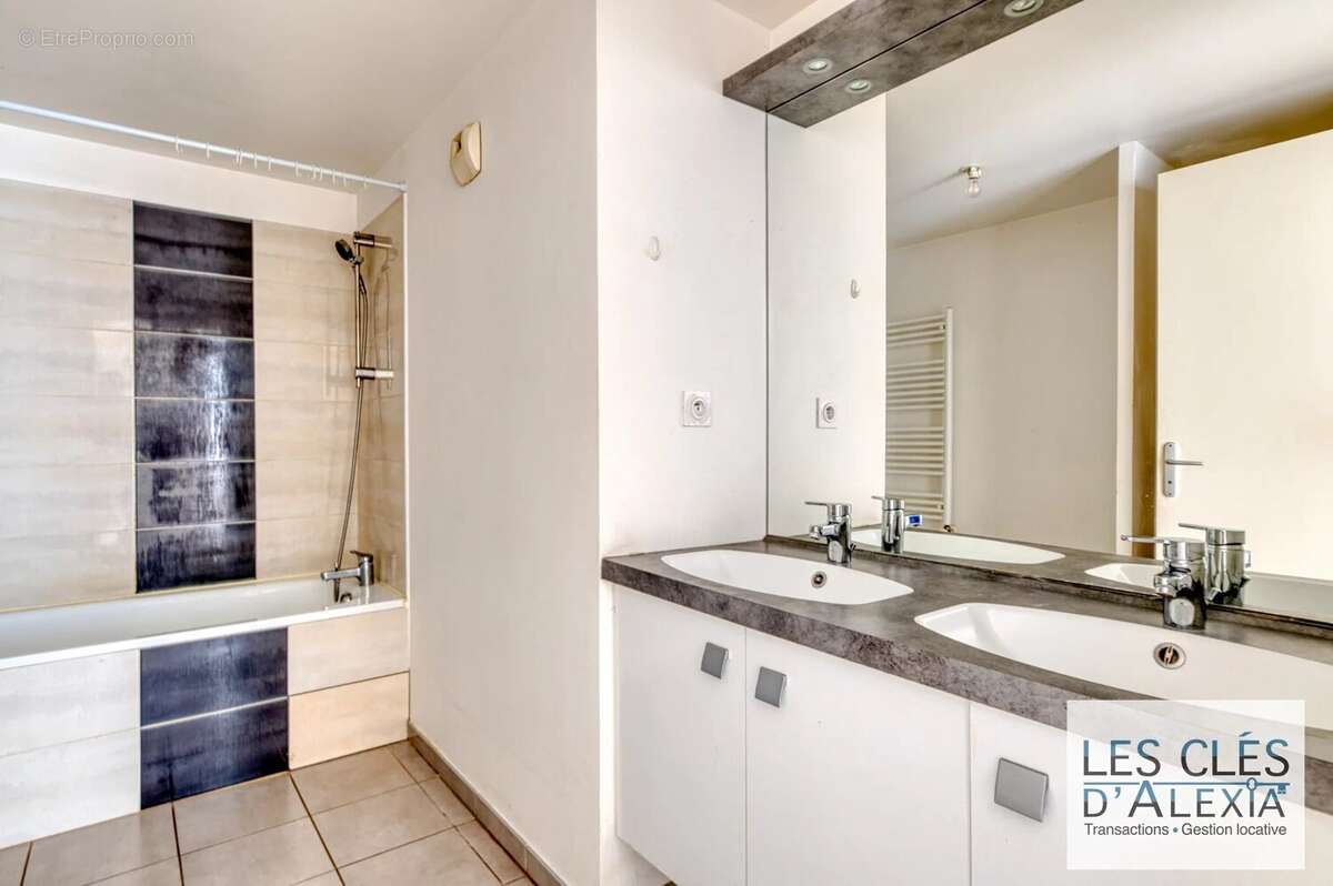 Appartement à LYON-8E