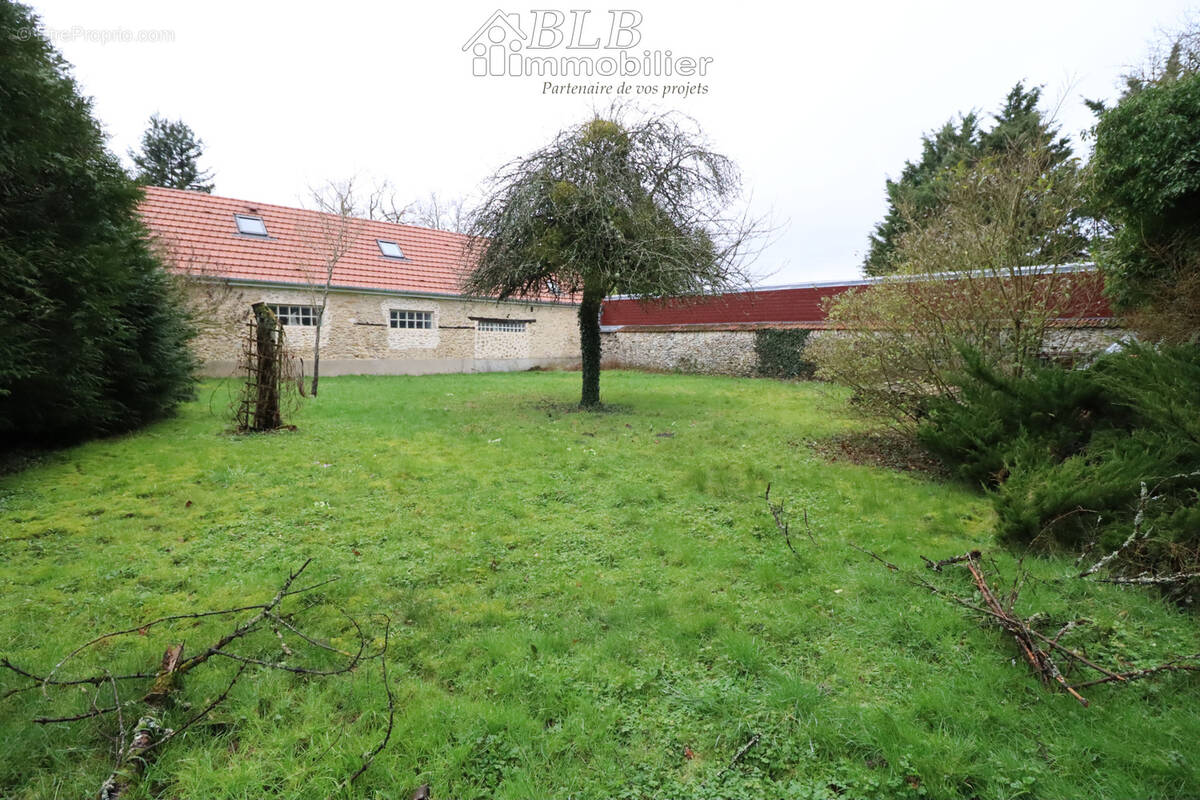 Appartement à LE PERRAY-EN-YVELINES