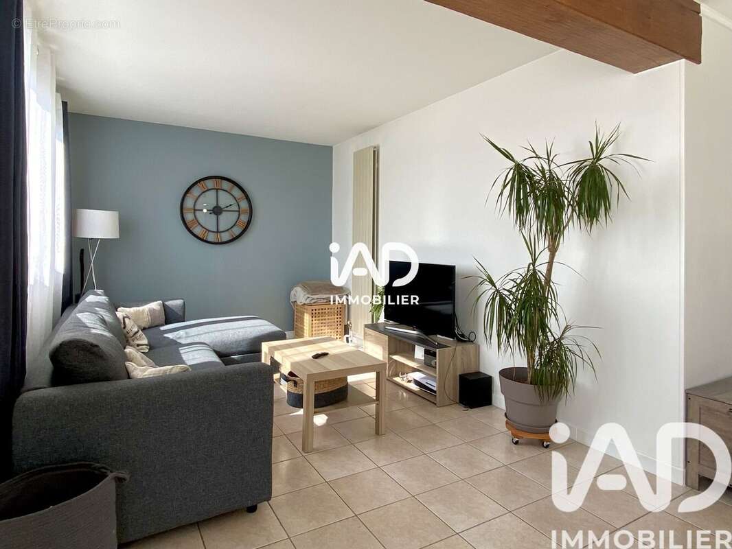 Photo 4 - Appartement à LIVRY-GARGAN