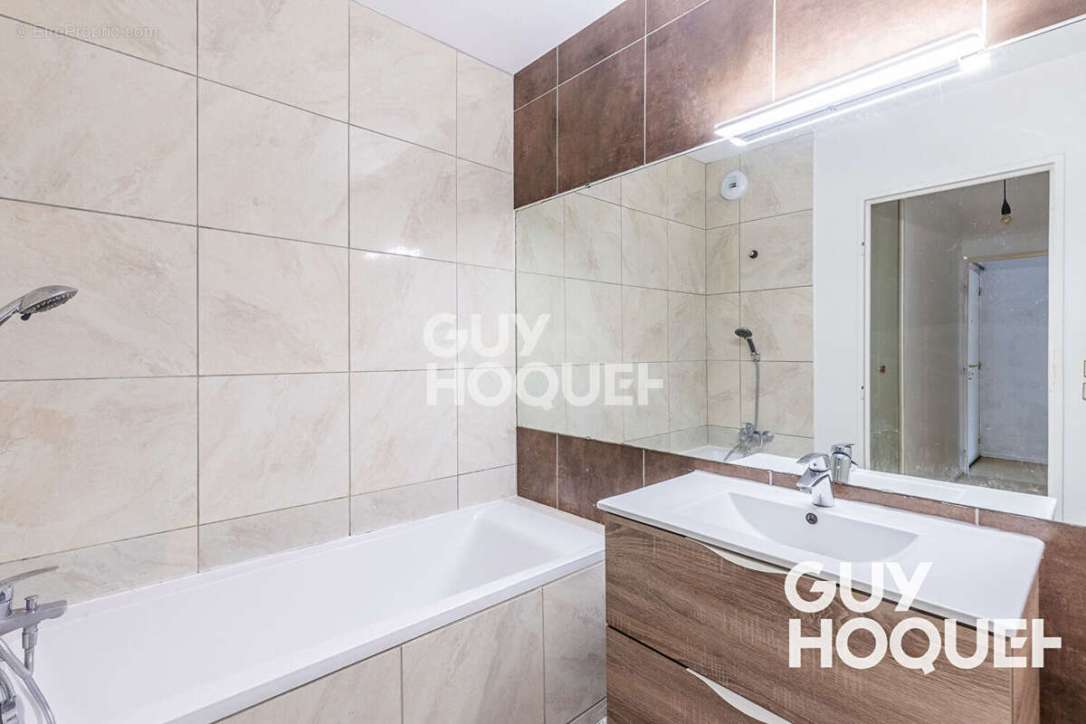 Appartement à ATHIS-MONS