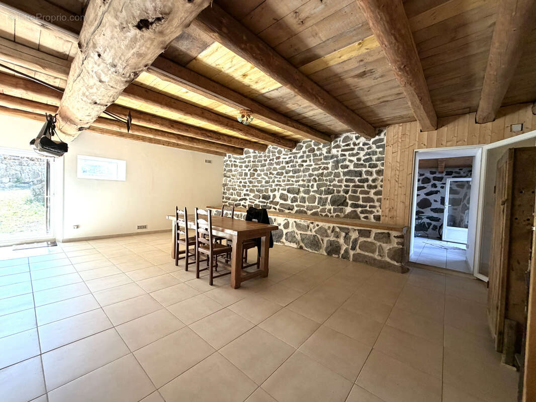 Jolie maison en pierre - photo 5