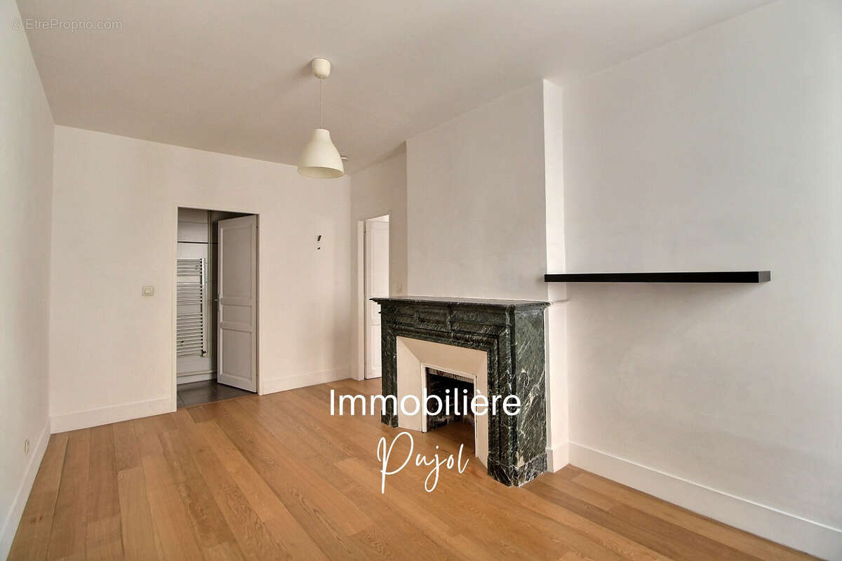 Appartement à MARSEILLE-7E