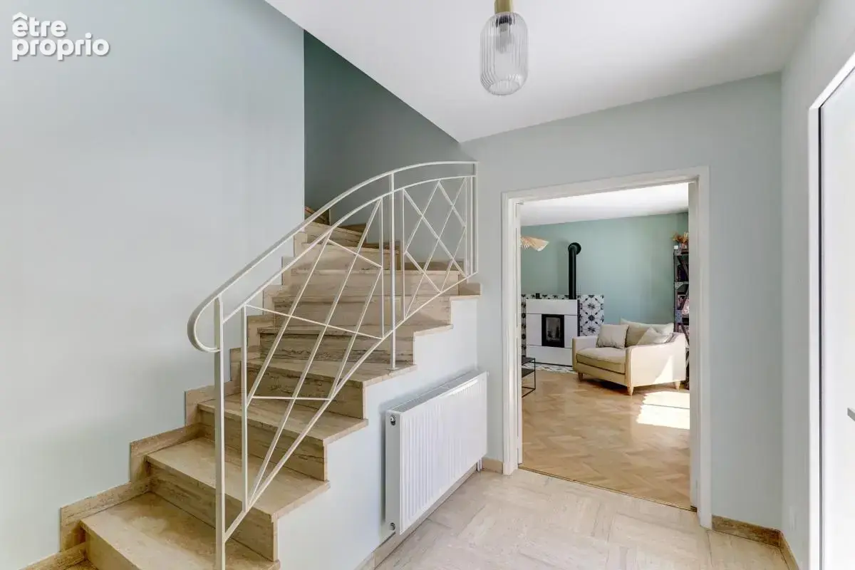 Maison familiale Ceyrat, 140 m², 6 pièces, 5 chambres, 2 terrasses, terrain 1 036 m² - photo 7
