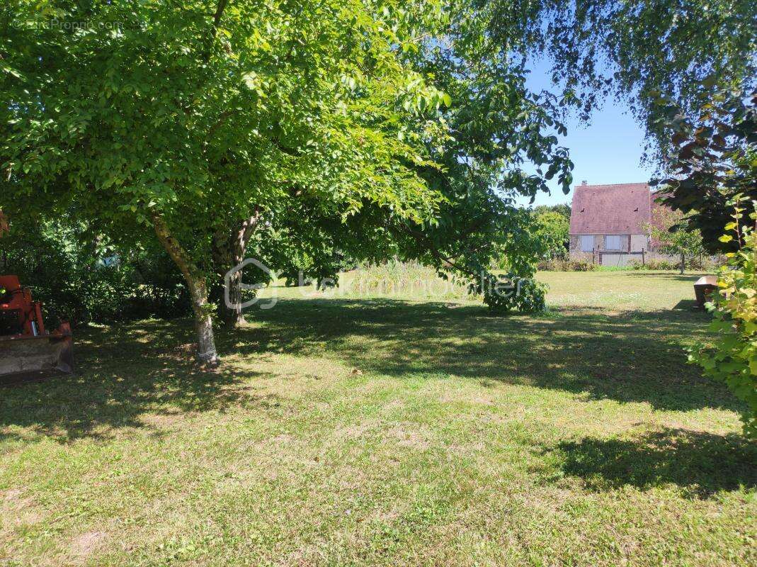 Maison à NEUVY-SAUTOUR