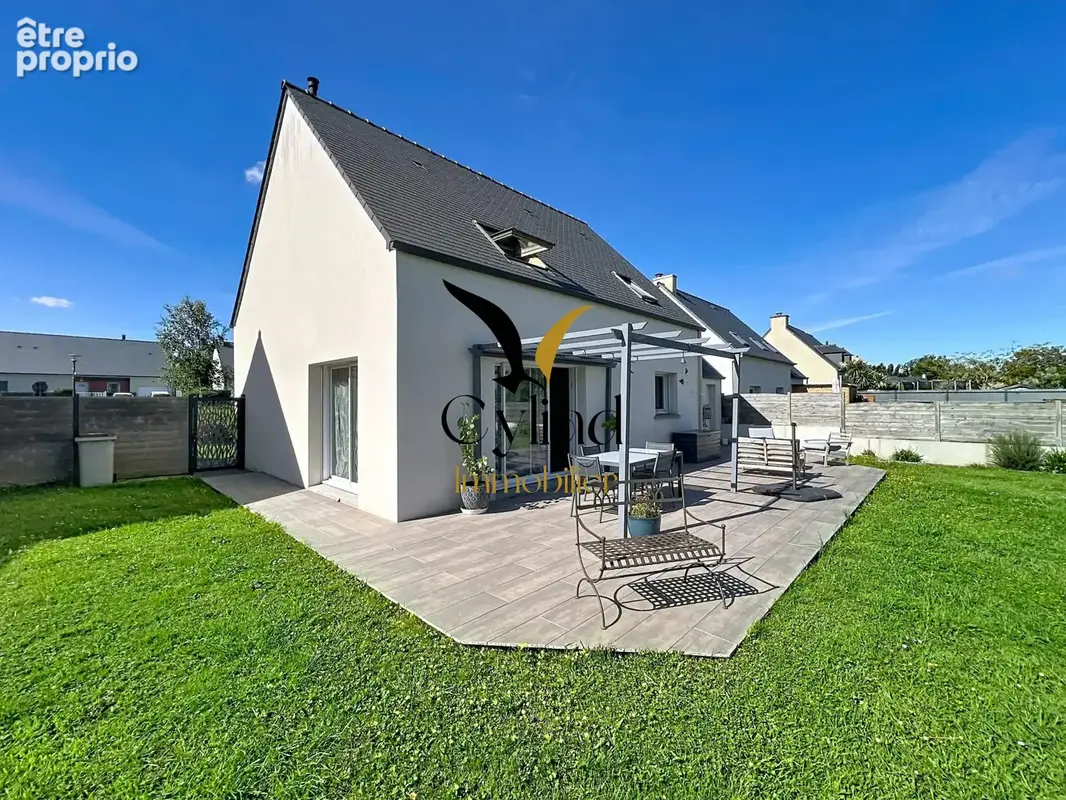 Photo Maison à Saint-Guinoux au prix de 339 500€