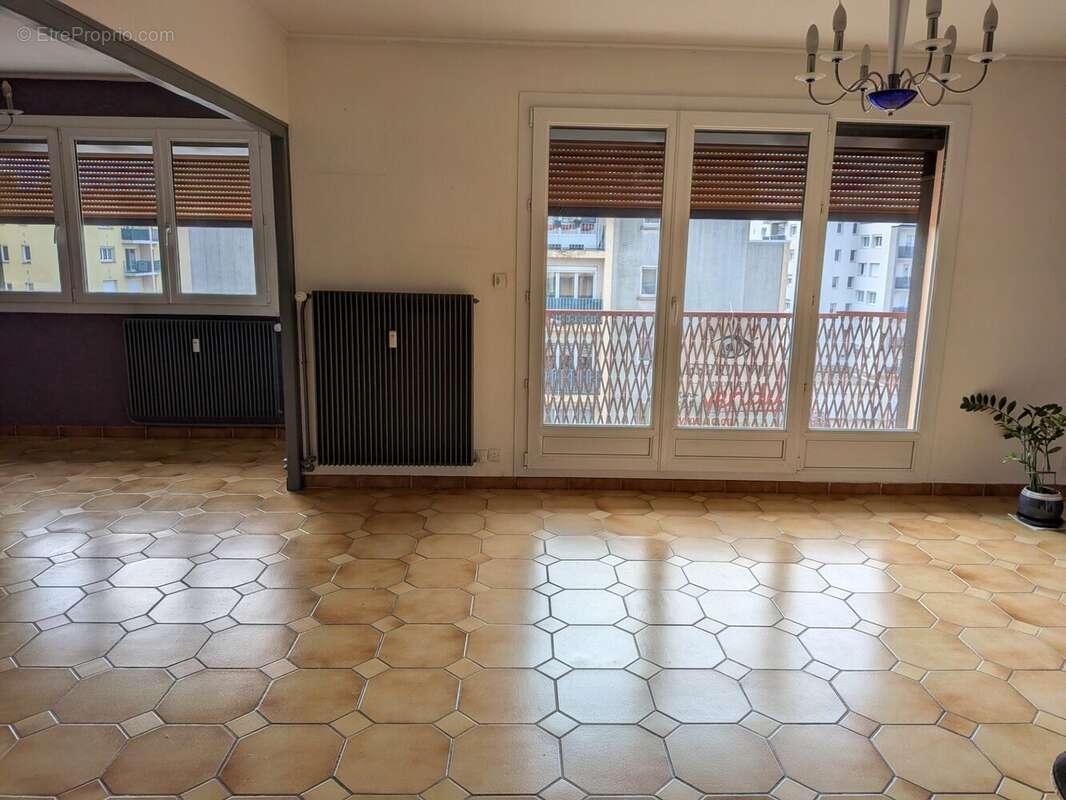 Appartement à SAINT-MAX