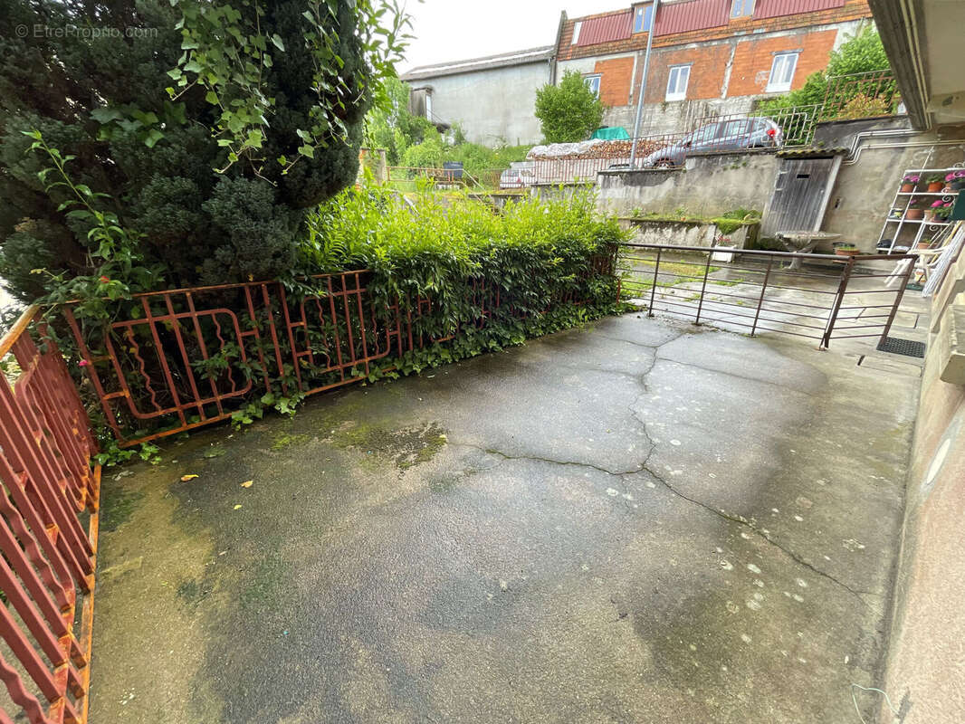 Photo 8 - Appartement à AMPLEPUIS