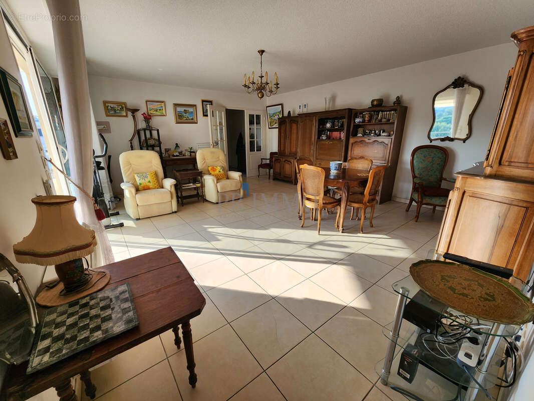 Appartement à SAINT-RAPHAEL