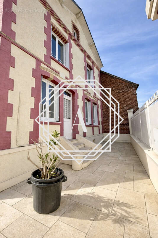 Maison à SAINT-CREPIN-IBOUVILLERS