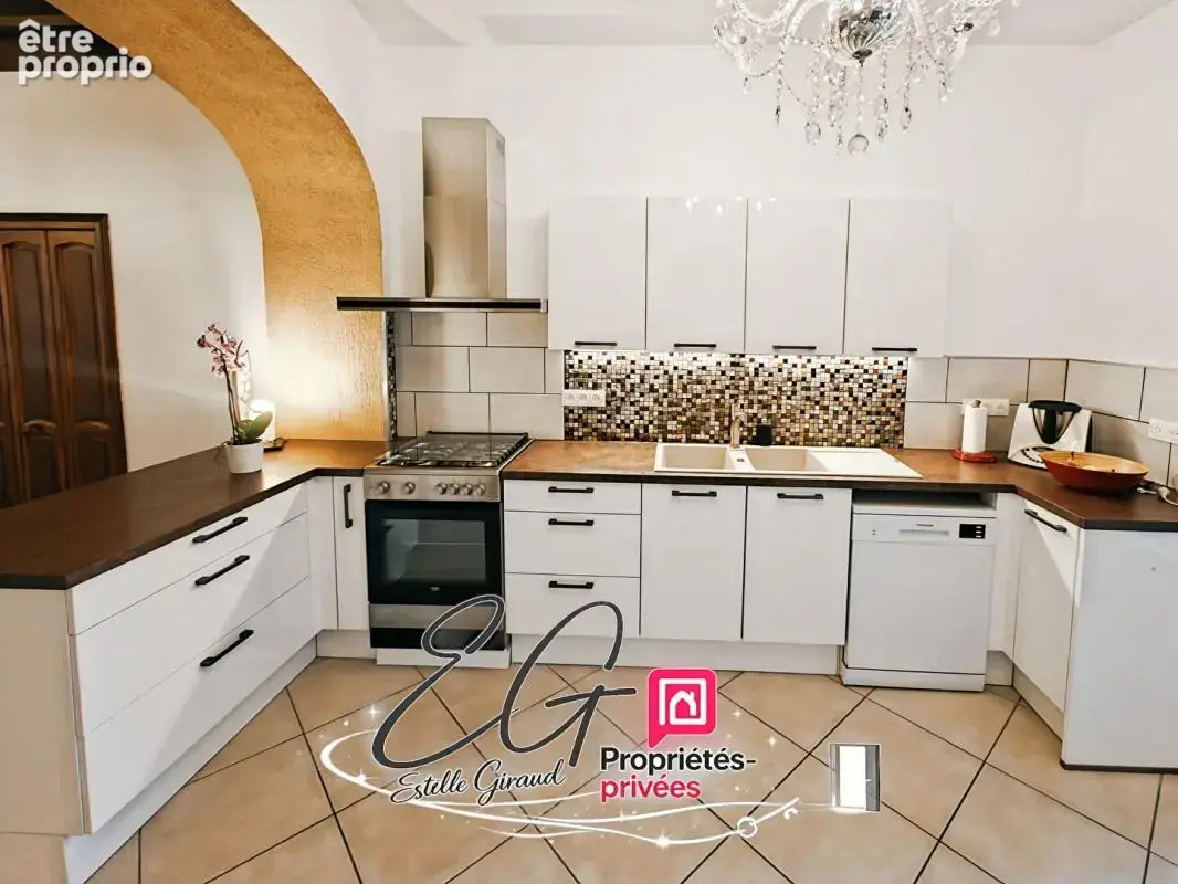 Maison bourgeoise rénovée, Coeur du village de Villegly - photo 8