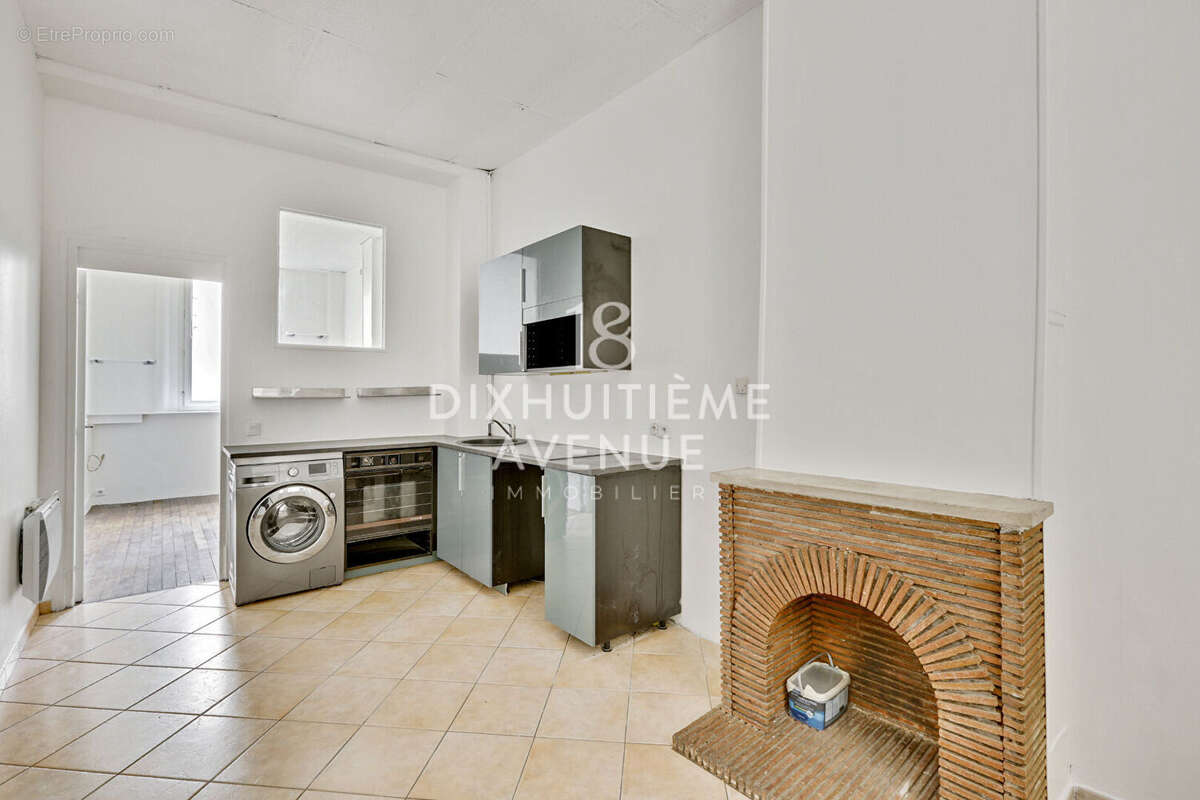 Appartement à PARIS-18E