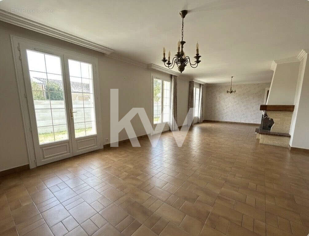 Maison 150 m² à Saint-Hilaire-Saint-Mesmin  - photo 5