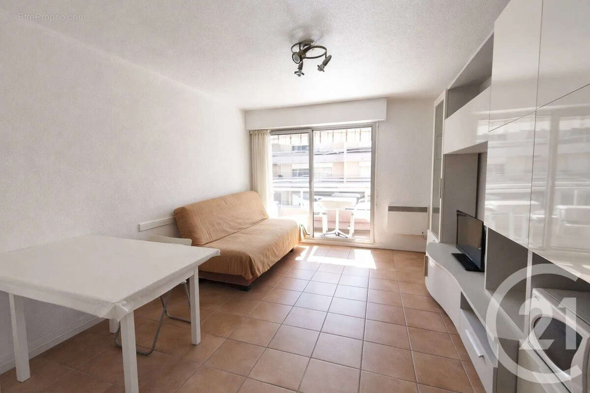 Appartement à ROQUEBRUNE-CAP-MARTIN