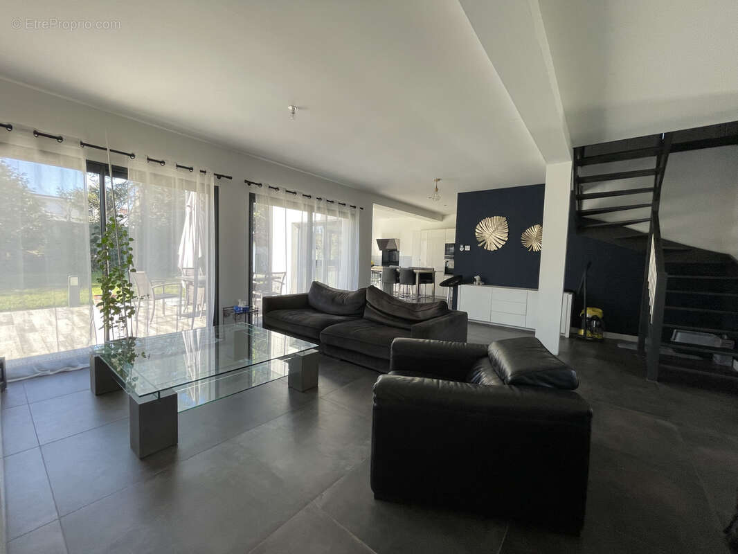 Maison à LA ROCHETTE