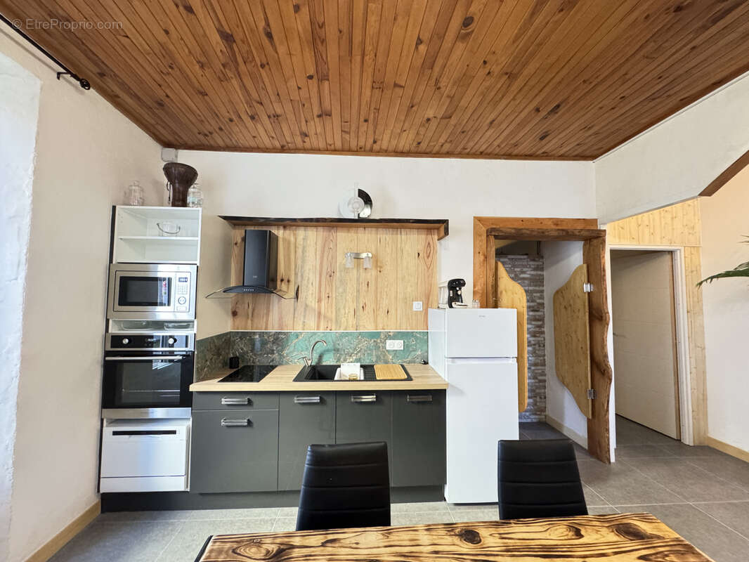 Appartement à LARAGNE-MONTEGLIN