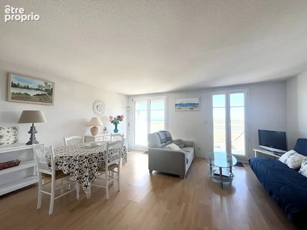 Port Guillaume  , Appartement 3 pièces avec vue mer , parking et piscine - photo 4