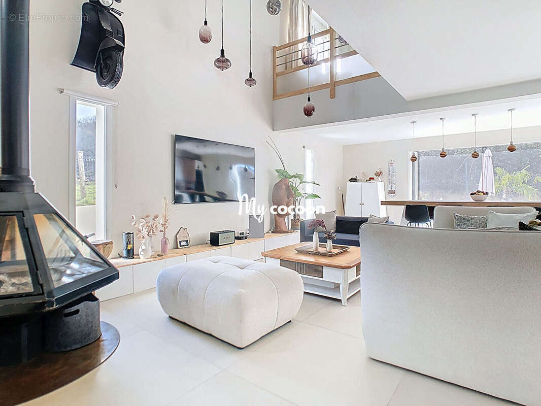 Maison - T5 - 145 m² - photo 12