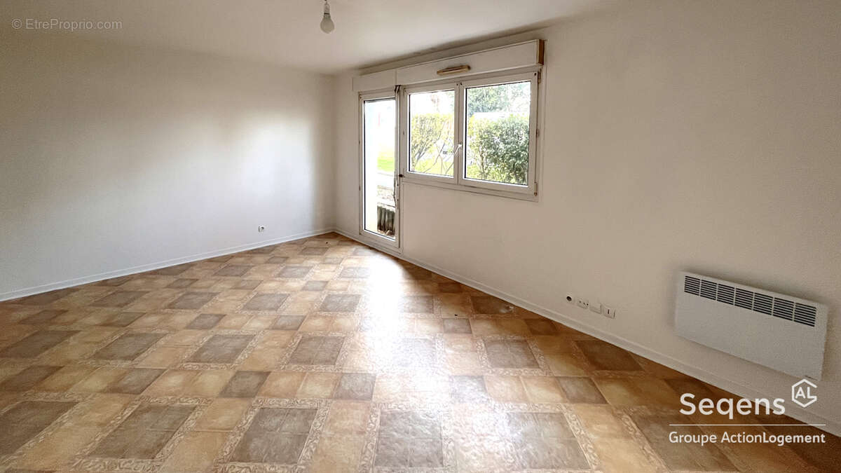 Appartement Dugny 3 pièce(s) 68 m2 - photo 3