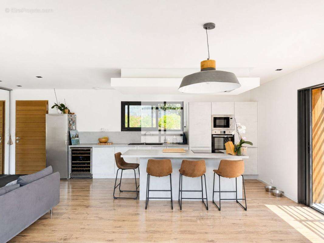 Villa contemporaine de plain-pied avec T2 et studio - photo 2