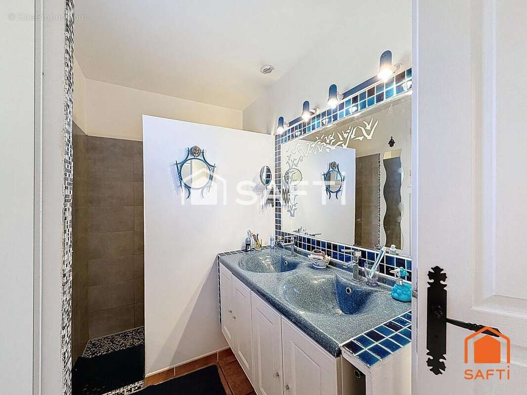 Photo 9 - Maison à REGUSSE