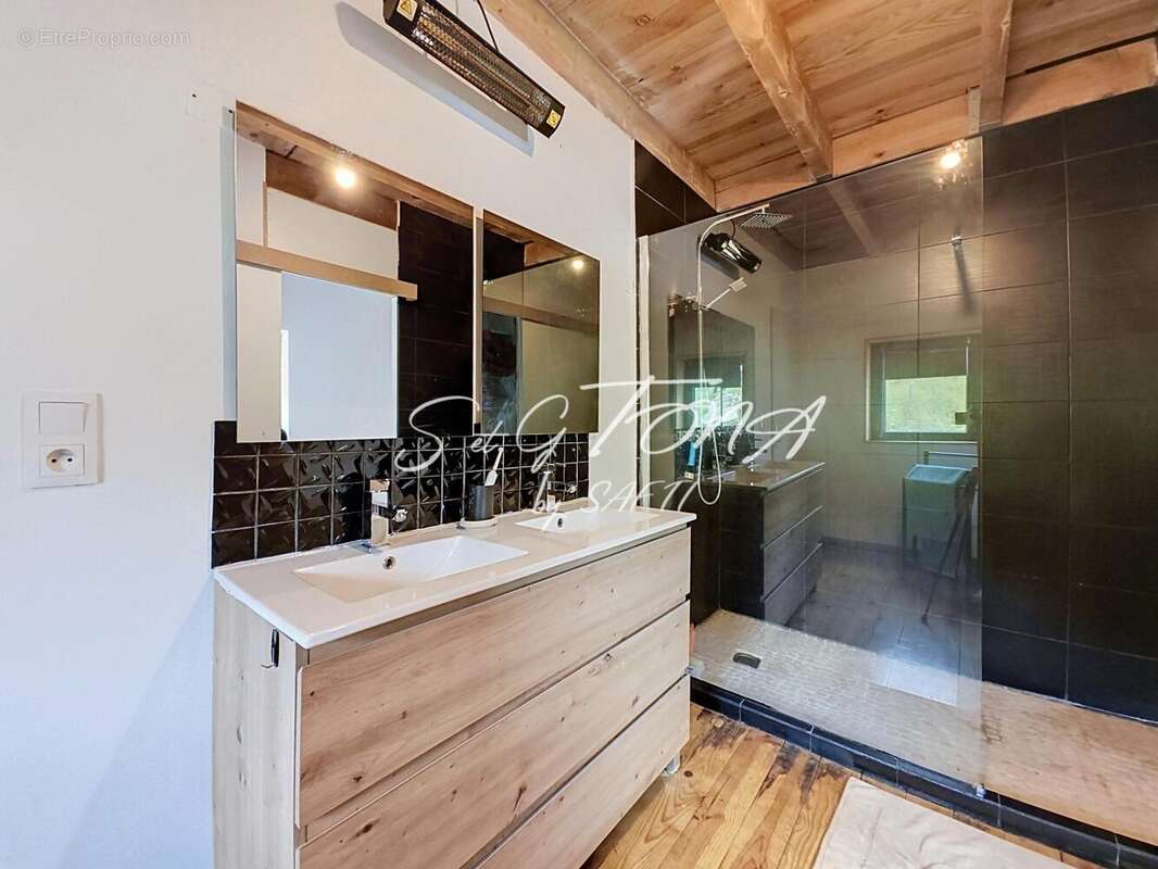 Appartement 120 m² à Egat  - photo 5