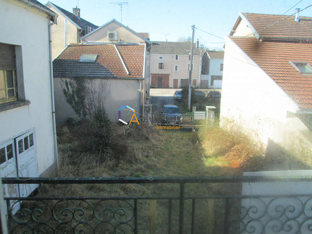 Maison à AILLEVILLERS-ET-LYAUMONT