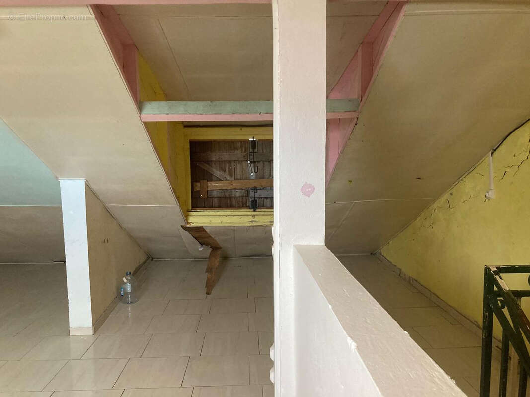 Maison à BASSE-TERRE