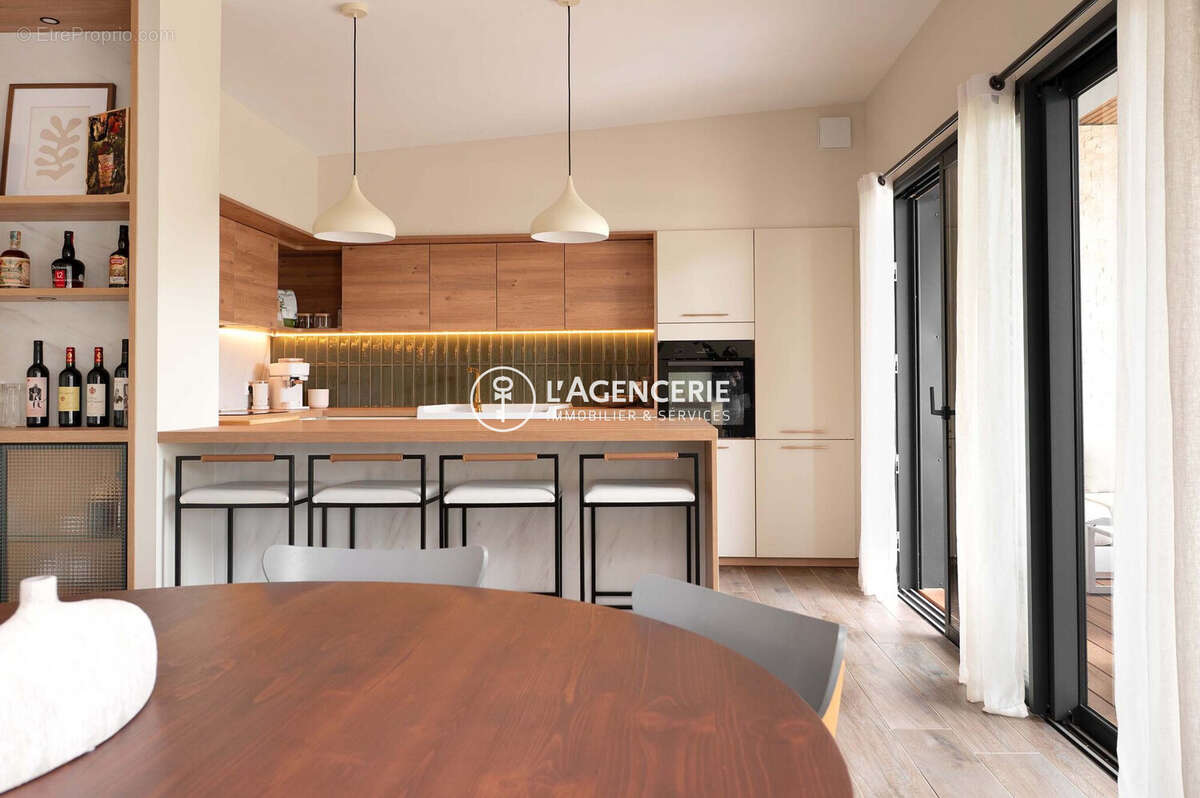 Maison 161 m² à Arthes  - photo 2