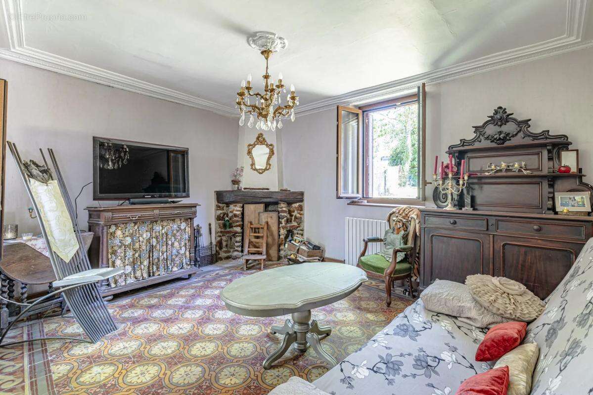 Maison à MONTGE-EN-GOELE