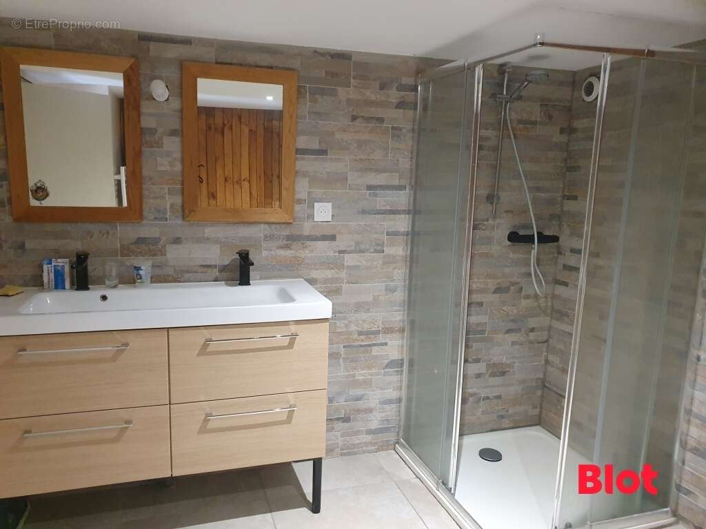 Maison à SAINT-MARC-LE-BLANC